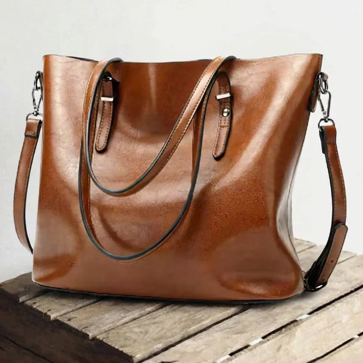 Nicole | Wear it all day — Leather Shoulder Bag